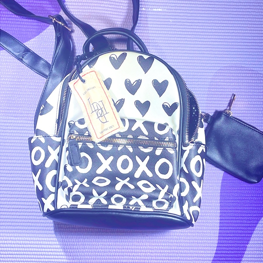 🖤🤍🖤 Cute Black & White mini bookbag 🤍🖤🤍